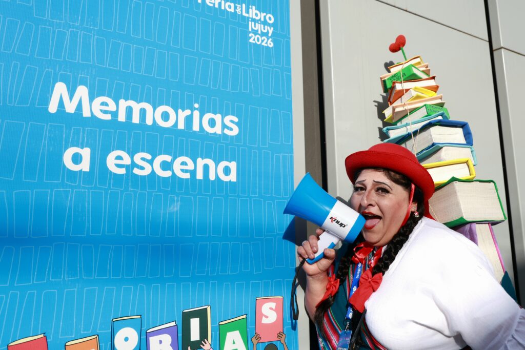 Filosofía, memoria y saberes para compartir en la segunda jornada de la Feria del Libro Jujuy
