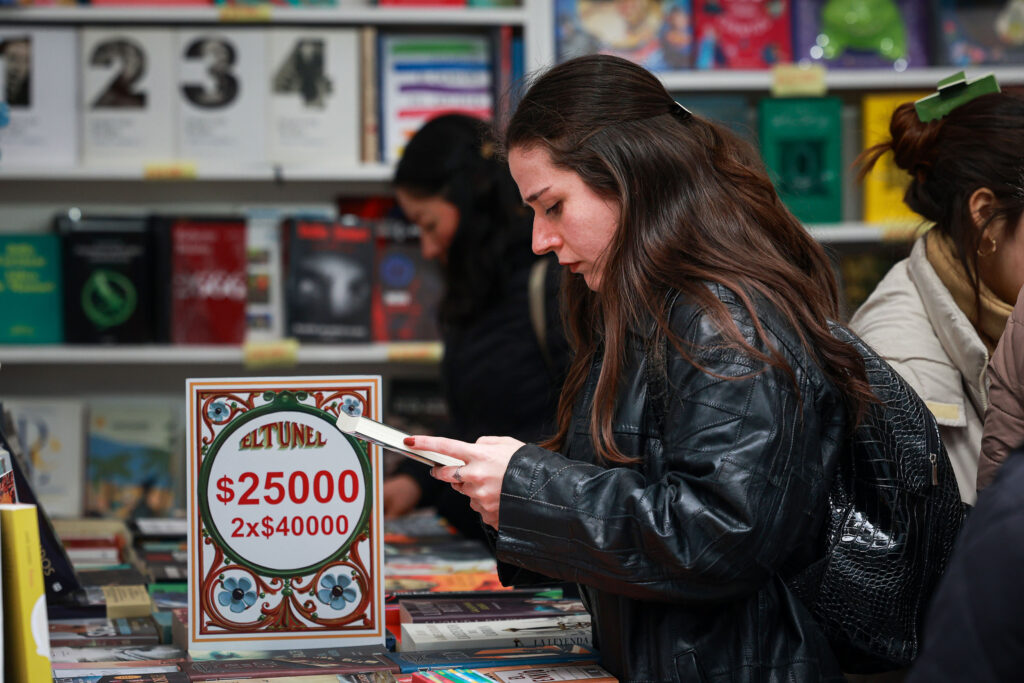 La Feria del Libro Jujuy transita su penúltima jornada con tecnología, literatura, música y nuevas miradas